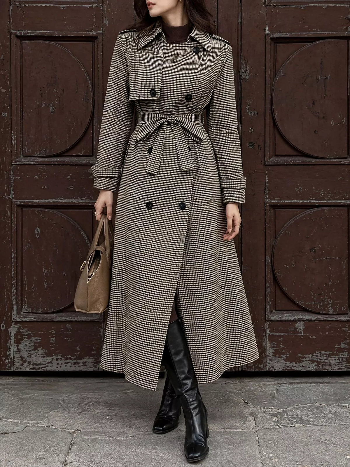 plaid double-breasted trench coat | dropsona - neutral - close-up detail