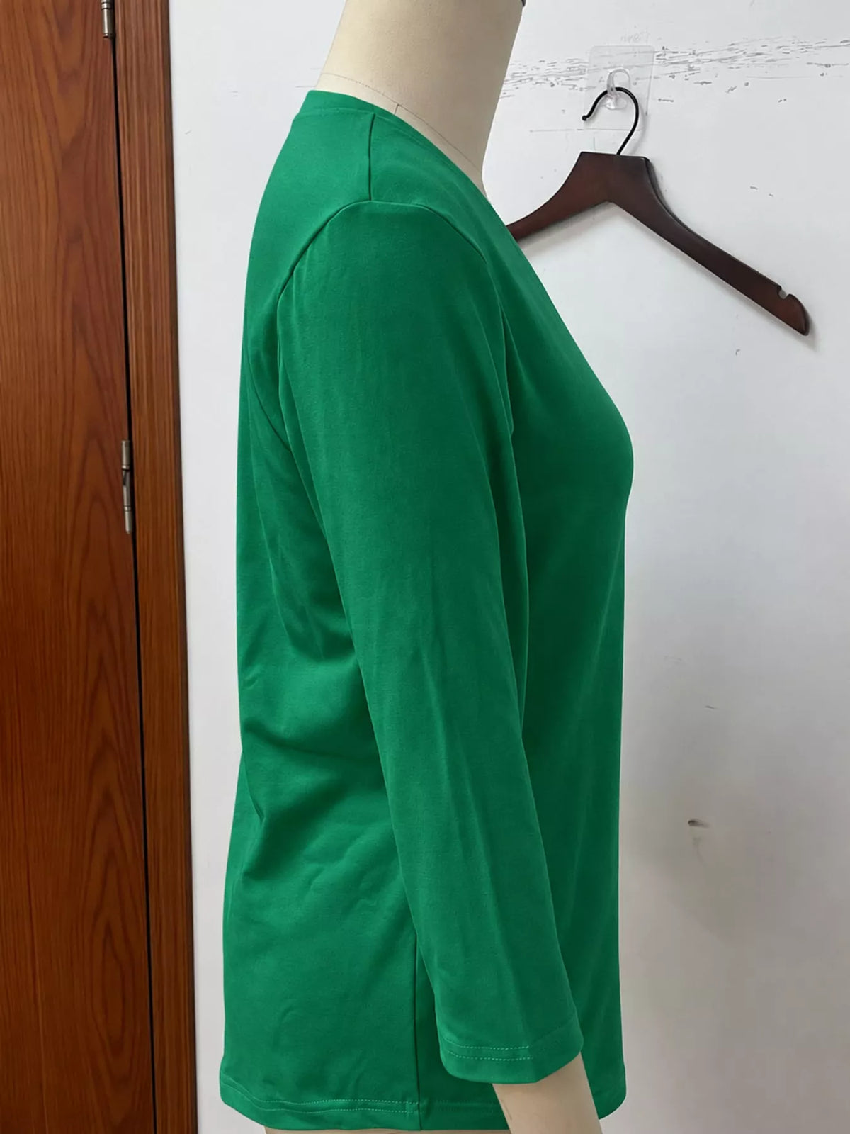 full size v-neck half sleeve t-shirt plus | dropsona - neutral - close-up detail