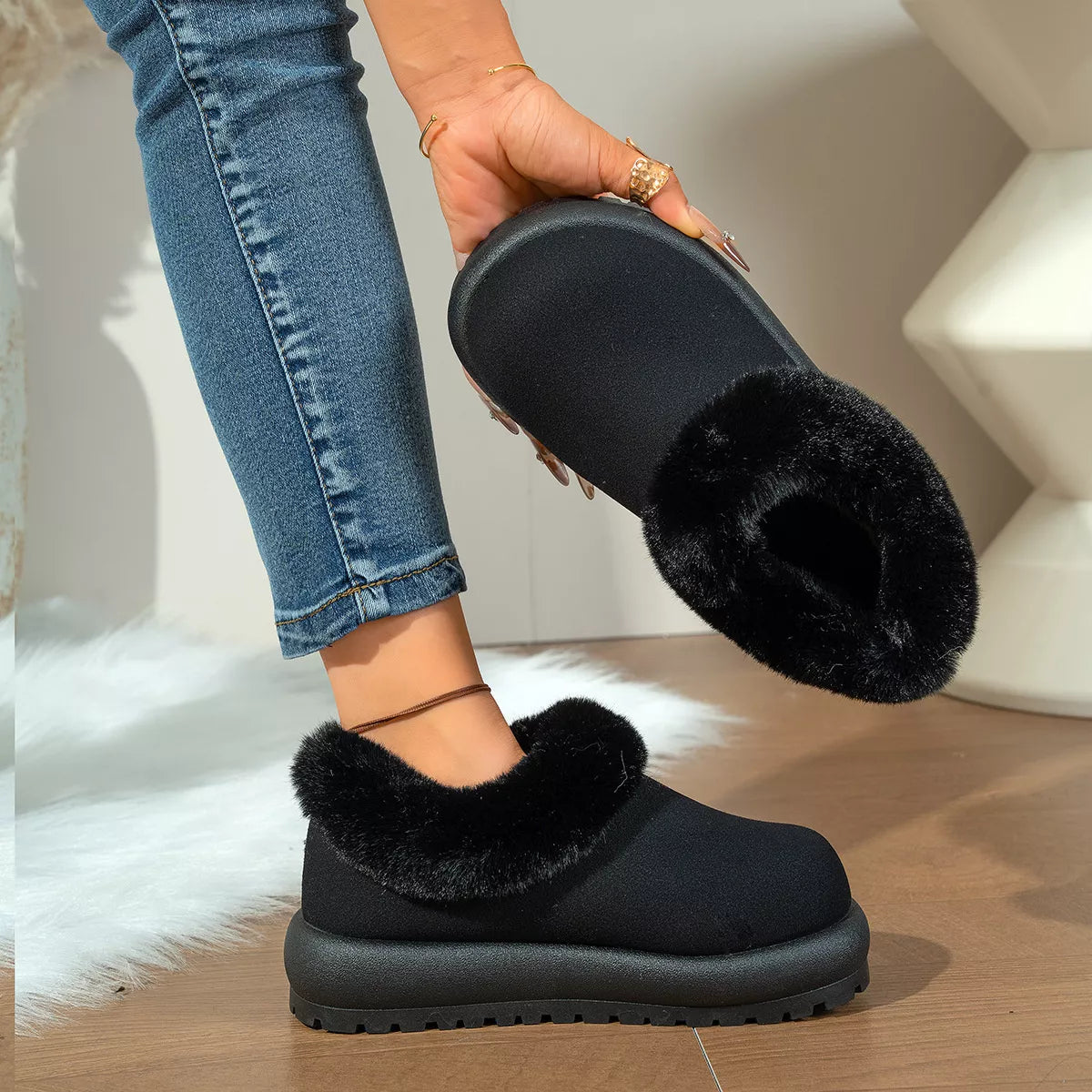 round toe plush-lined boots – dear monkey | dropsona - neutral - material texture