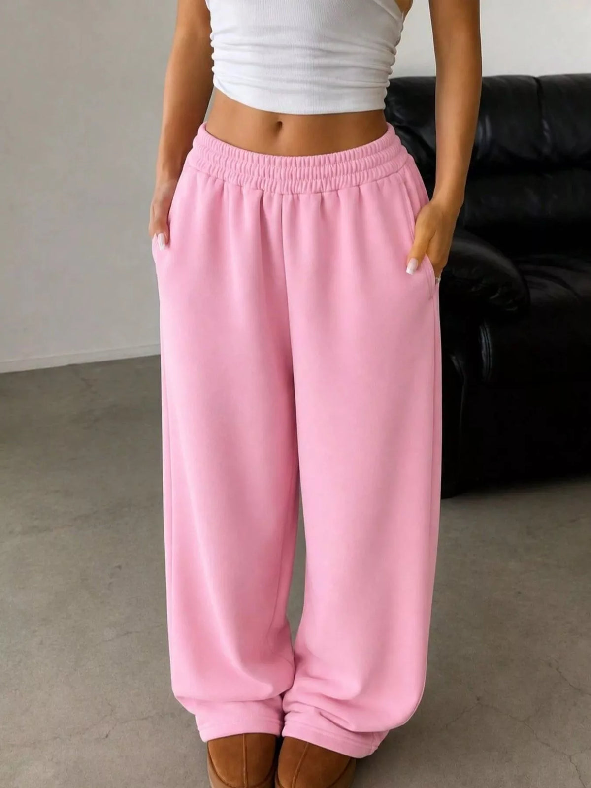 elastic waist wide-leg sweatpants – pocketed | dropsona - neutral - material texture
