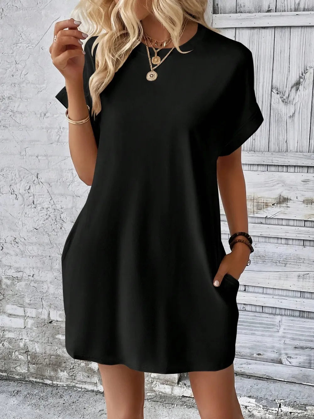 round neck short sleeve mini dress – basic style | dropsona - neutral - close-up detail