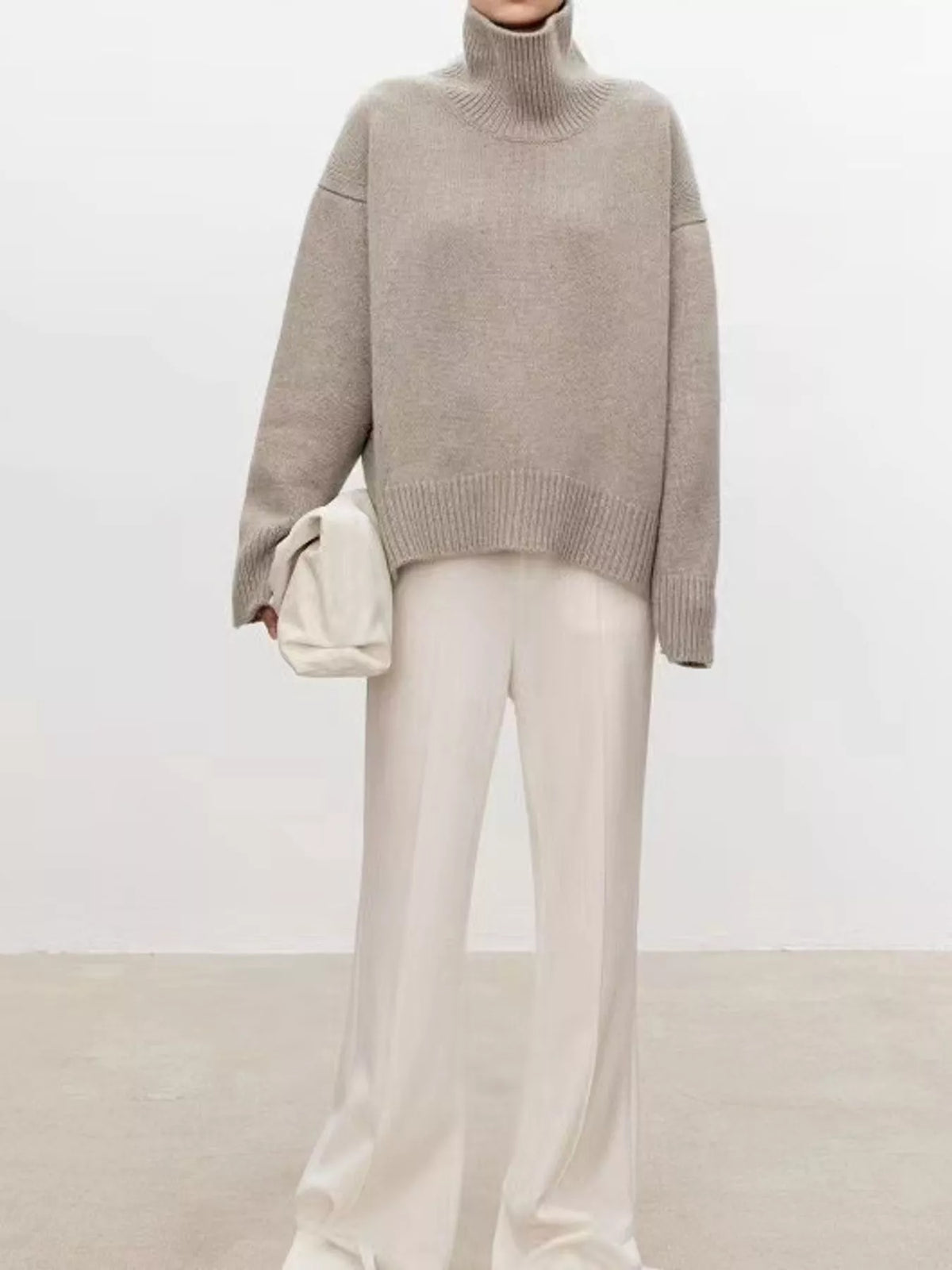 oversized turtleneck wool sweater | dropsona - neutral - close-up detail