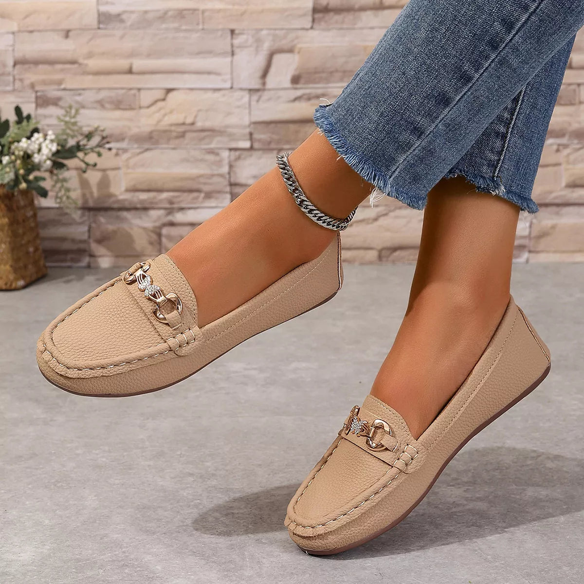 round toe slip-ons – gorgeous boots | dropsona - neutral - everyday use