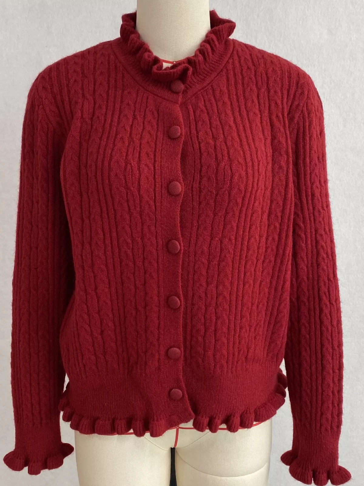 cable-knit ruffle-trim cardigan | dropsona - neutral - usage example