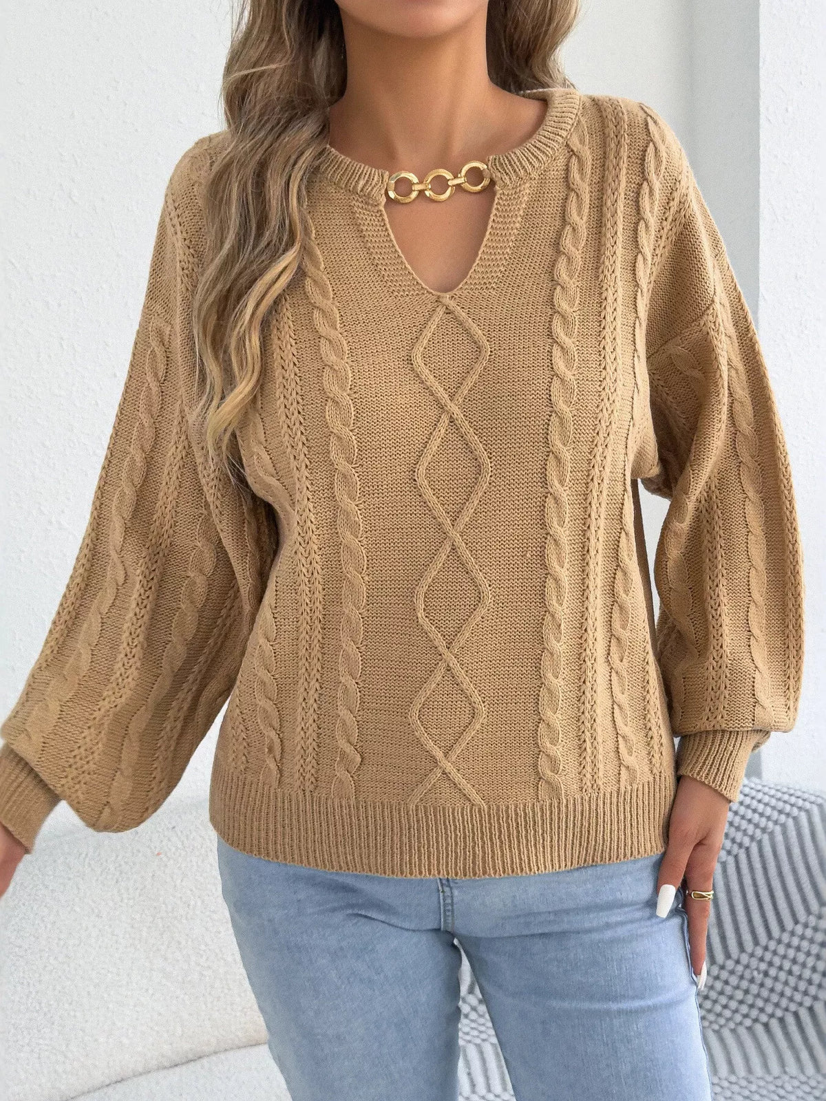cable knit notched sweater – basic style | dropsona - neutral - size reference