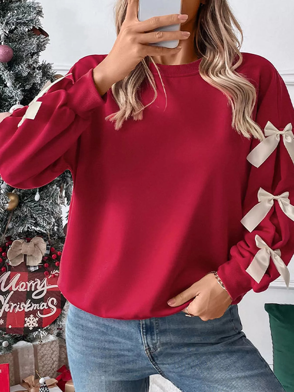 crew neck sweatshirt with decorative bow | dropsona - neutral - close-up detail