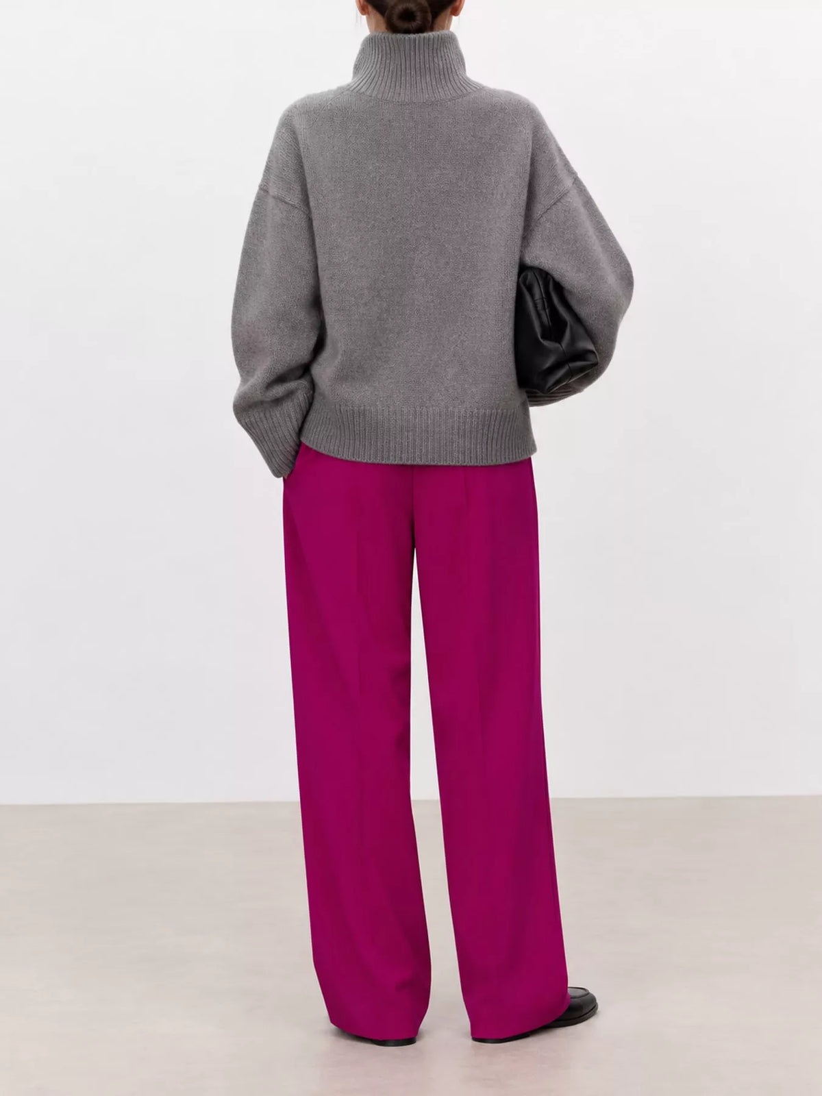oversized turtleneck wool sweater | dropsona - neutral - size reference