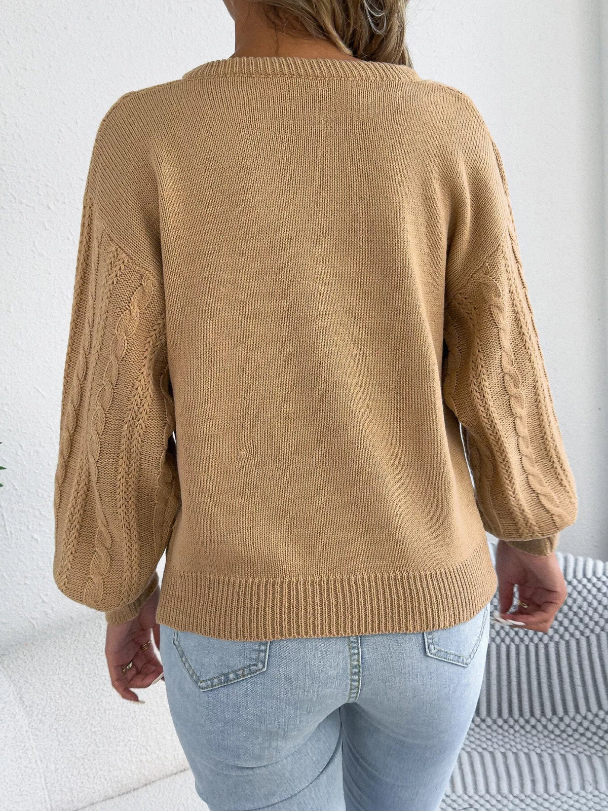cable knit notched sweater – basic style | dropsona - neutral - packaging