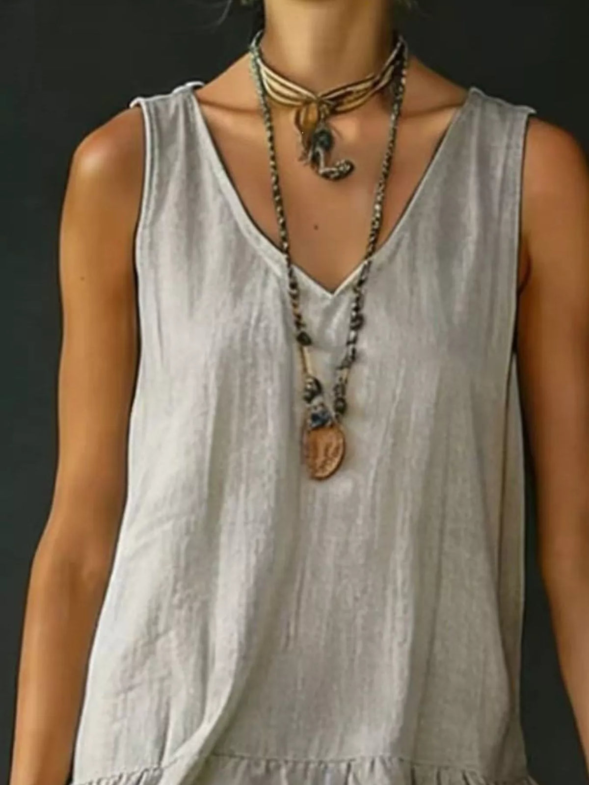 full size ruffled hem v-neck sleeveless dress plus size - material texture