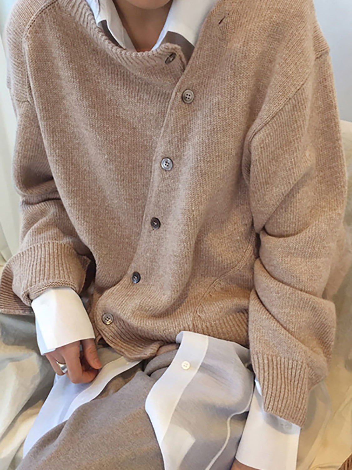 dropped shoulder buttoned cardigan – basic style | dropsona - neutral - close-up detail