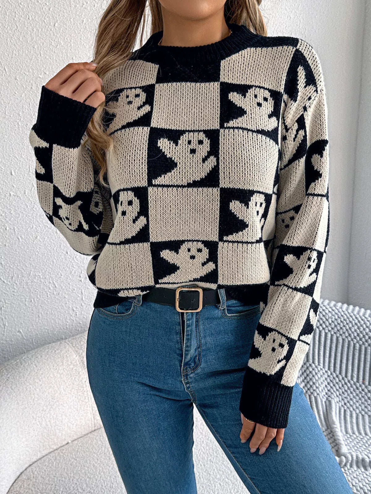 checkerboard halloween graphic sweater – basic style | dropsona - neutral - packaging