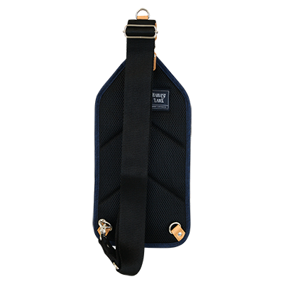 sling pack element – and color palette for a refined i | dropsona - neutral - close-up detail