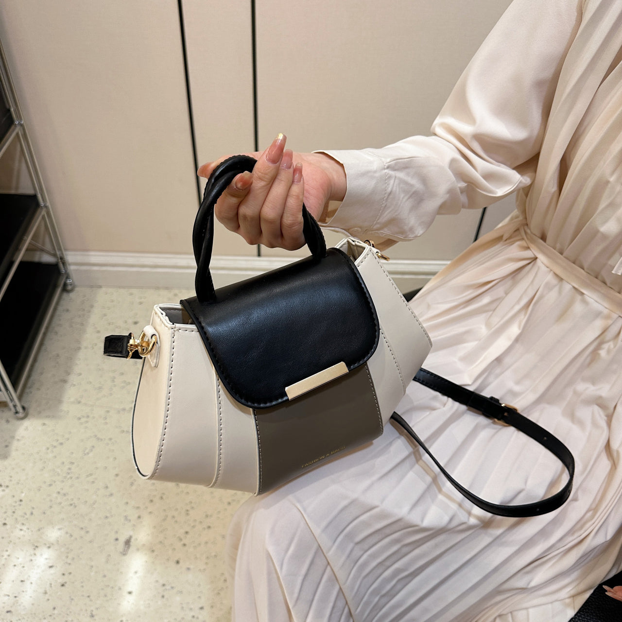 women fashion hand bags – iang, china model number: kl | dropsona - neutral - front view