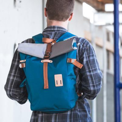 rolltop backpack 2.0 – plenty of storage and pockets t | dropsona - neutral - material texture