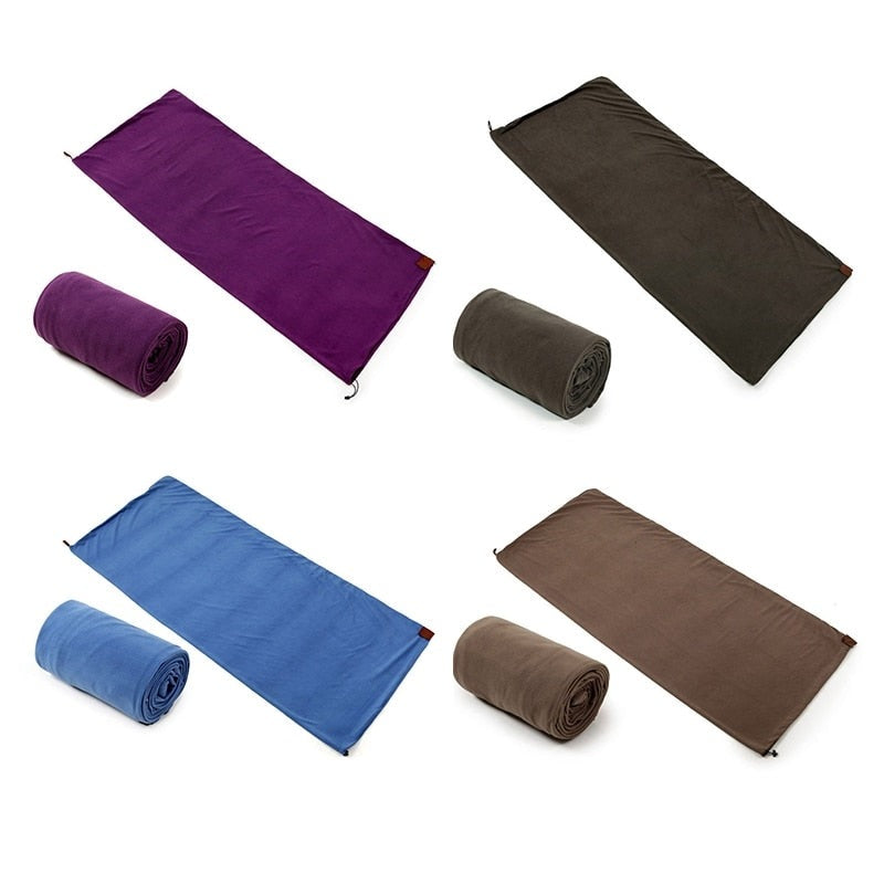 lightweight polar fleece camping sleeping bag – the li | dropsona - neutral - close-up detail