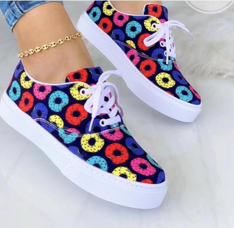 2022 fashion graffiti women sneakers trainers shoes | dropsona - neutral - close-up detail