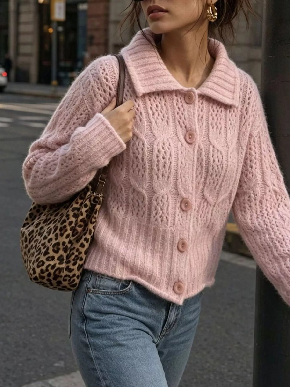 cable-knit button up cardigan – cable-knit,buttoned | dropsona - neutral - close-up detail