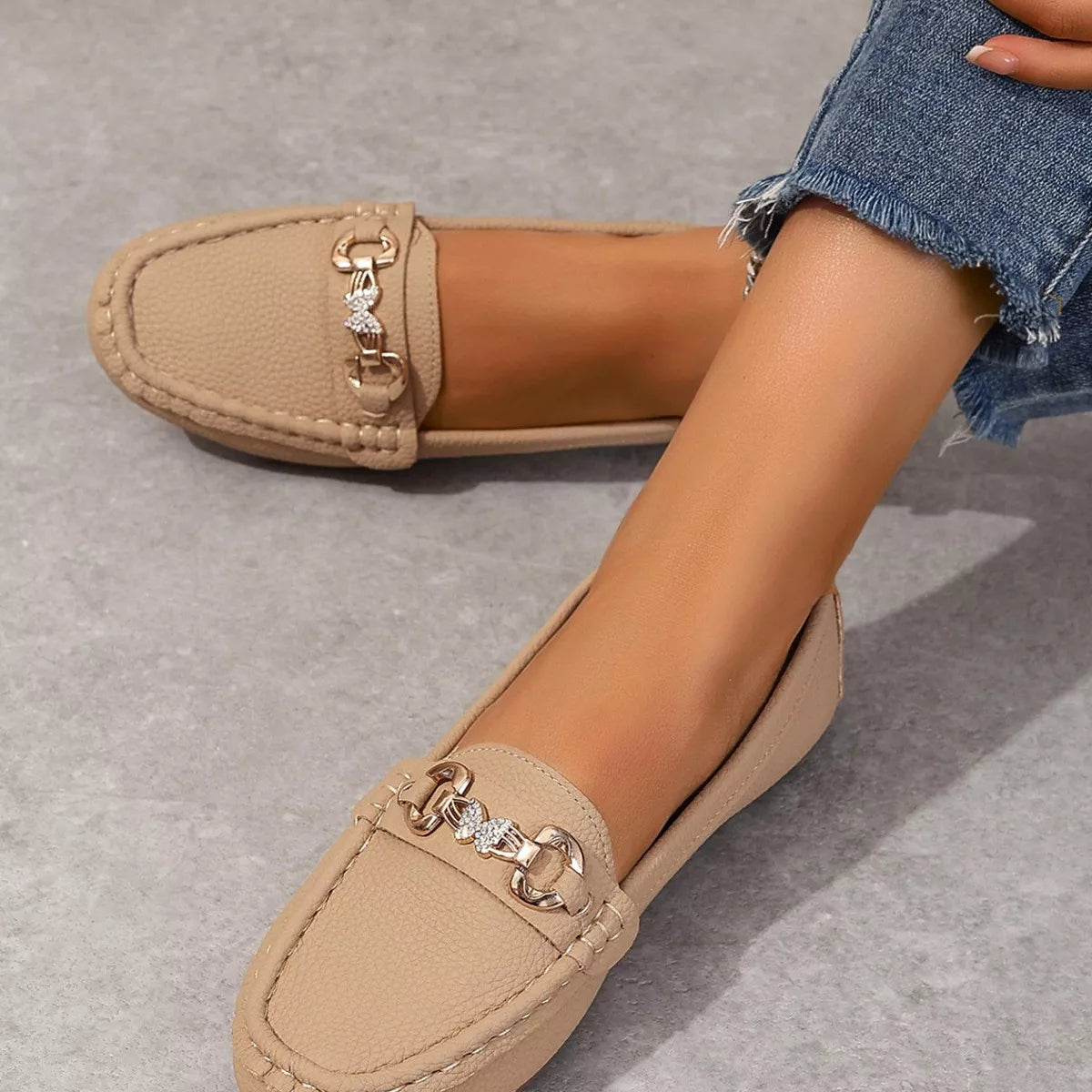 round toe slip-ons – gorgeous boots | dropsona - neutral - front view