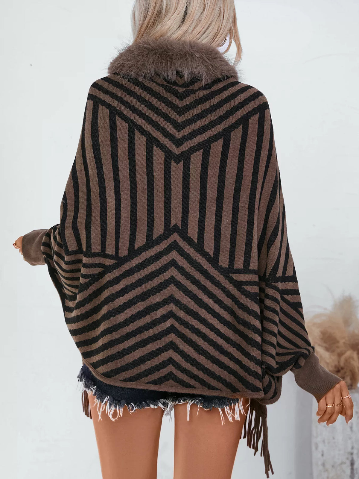 faux fur trimmed striped knit fringe poncho – | dropsona - neutral - usage example
