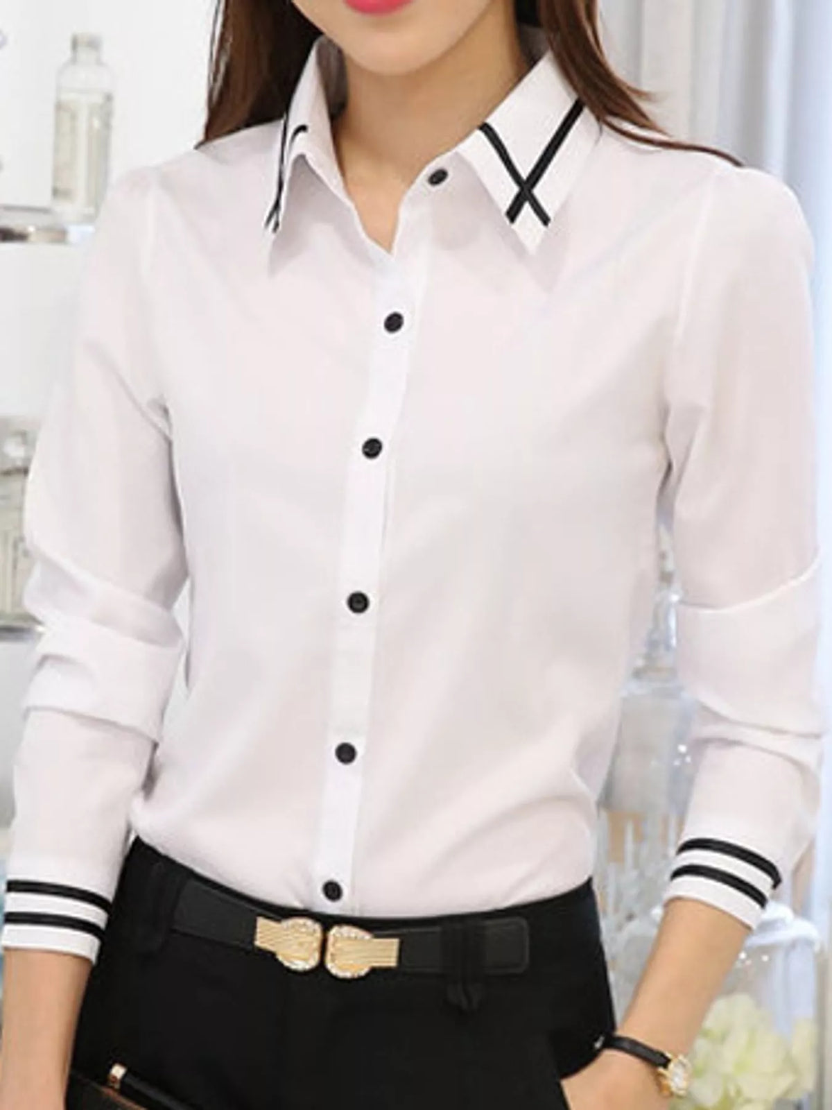 striped collar and cuffs shirt – buttoned fit | dropsona - neutral - close-up detail