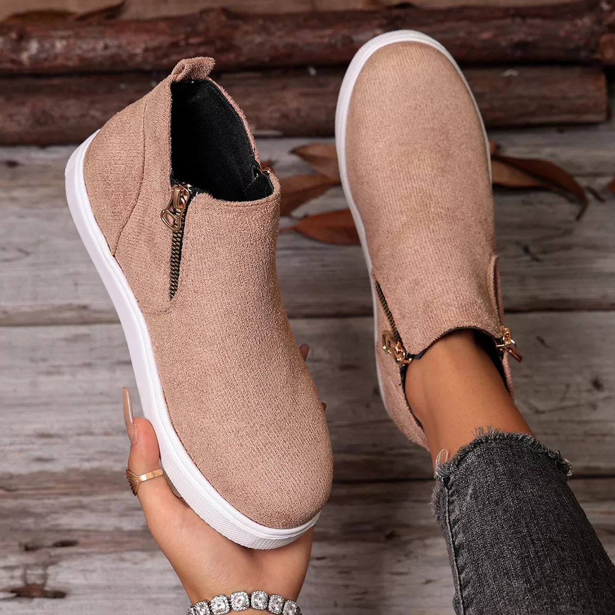 side zipper flat sneakers – modern steps | dropsona - neutral - close-up detail