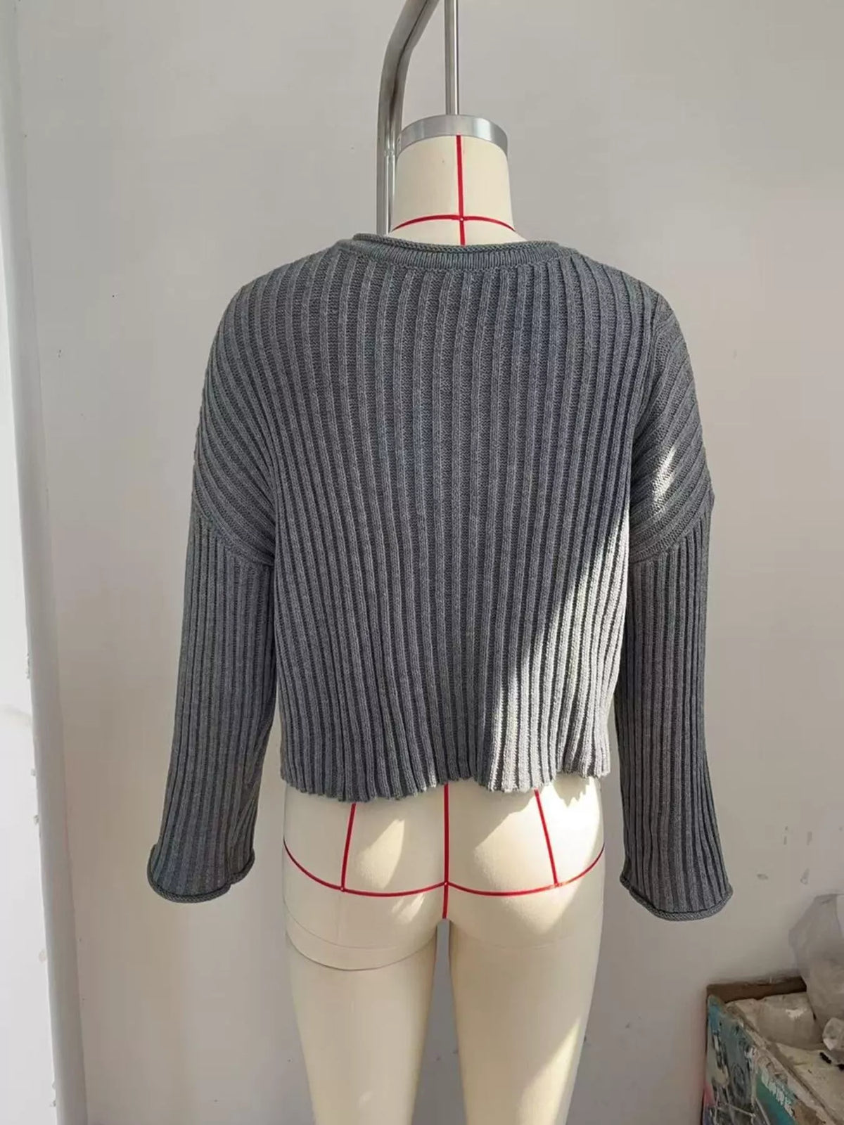 ribbed lace-up crop sweater – | dropsona - neutral - close-up detail