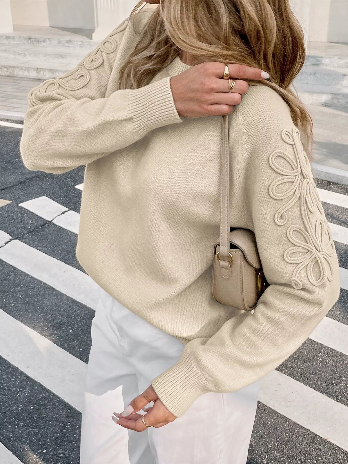 floral raglan sleeve sweater – applique | dropsona - neutral - material texture