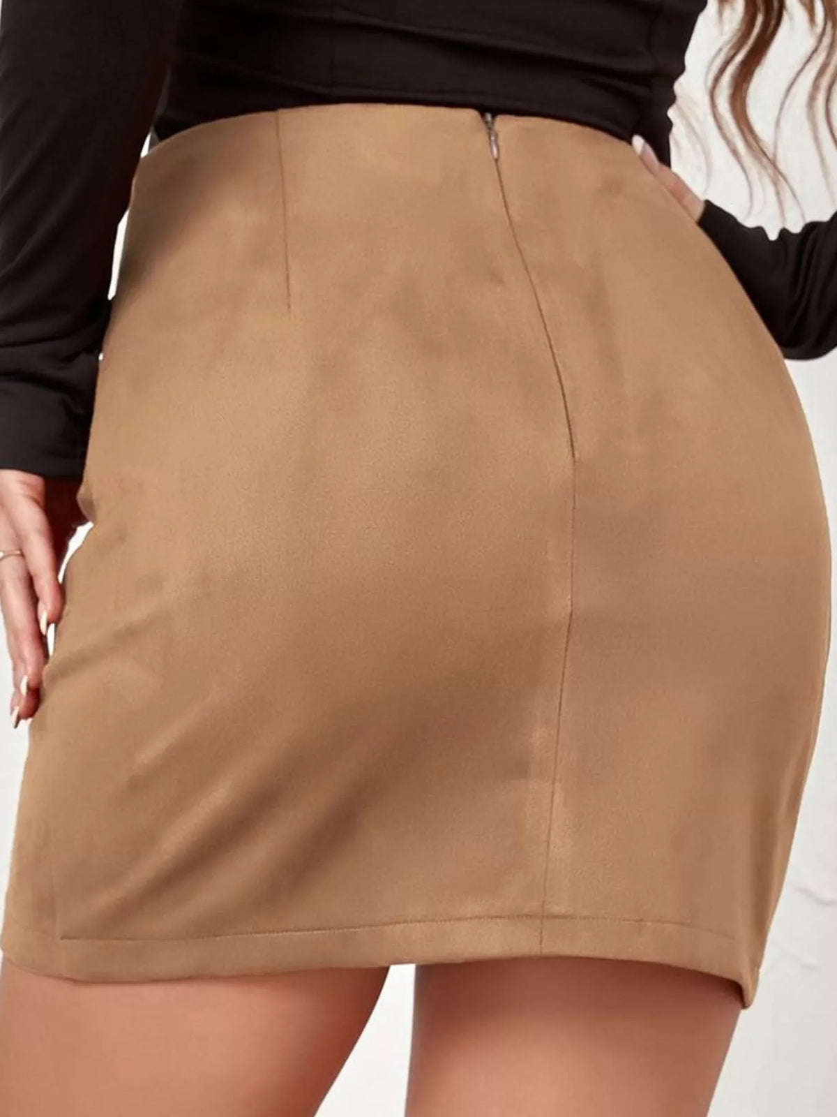 ruched mini skirt – basic style fit | dropsona - neutral - close-up detail