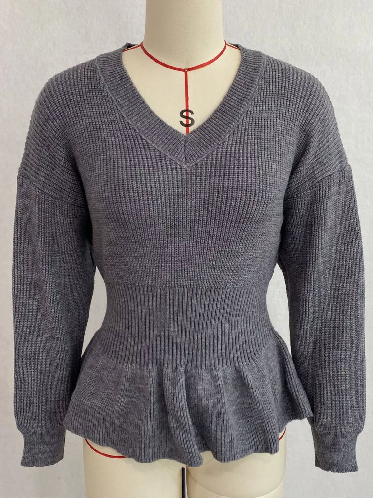 v-neck peplum hem ribbed knit top – | dropsona - neutral - front view