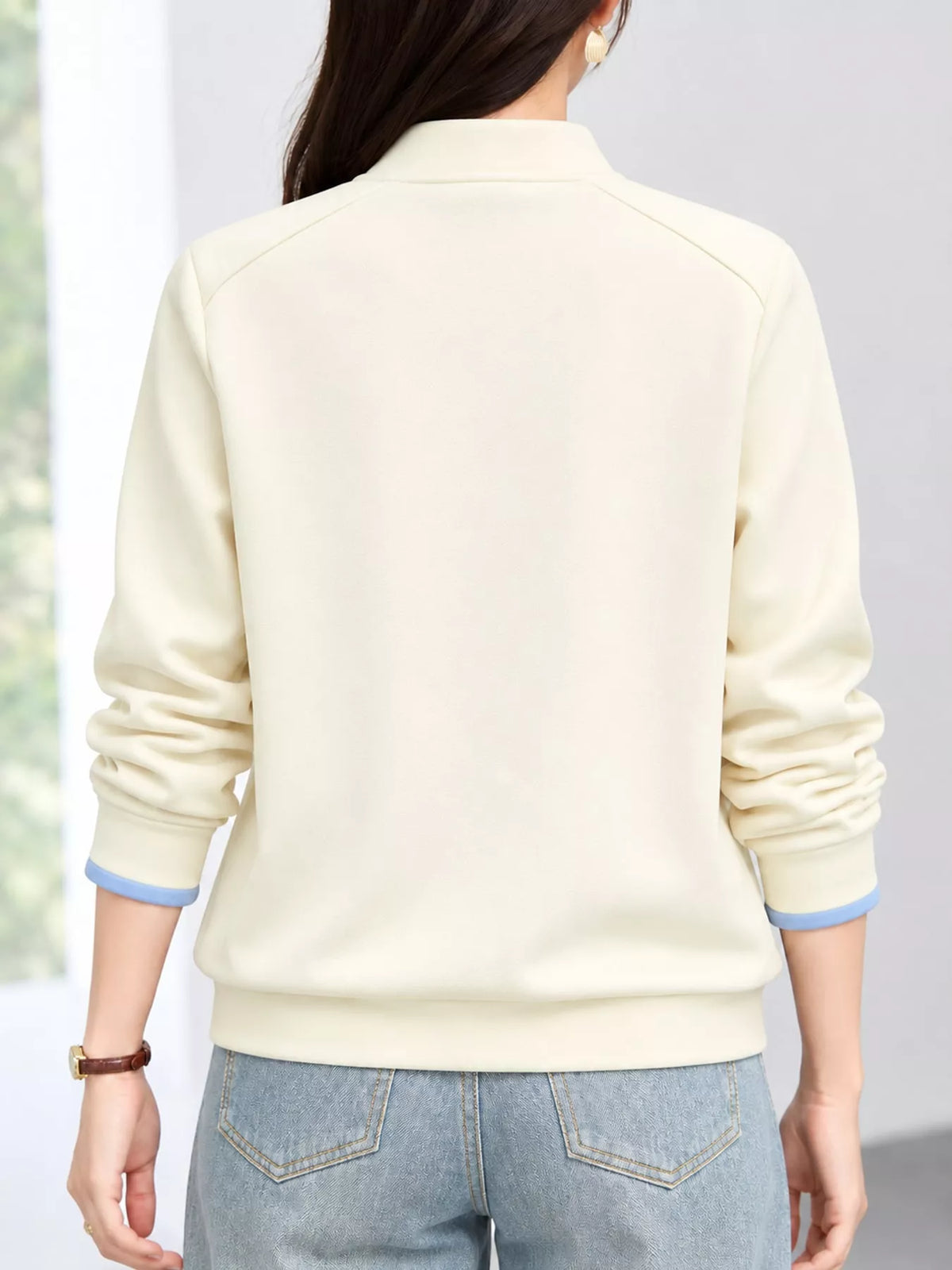 plus size quarter-zip sweatshirt with contrast collar | dropsona - neutral - material texture