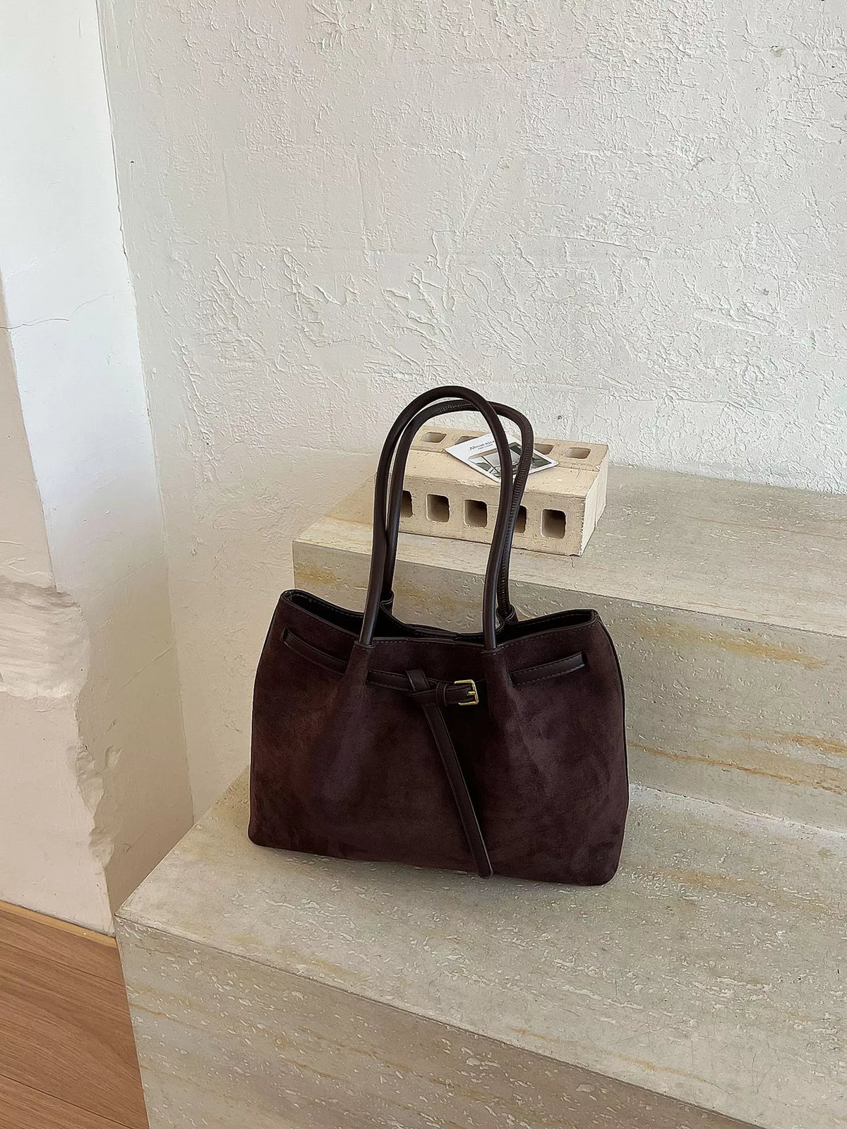 vintage suede shoulder bag – stylish sling | dropsona - neutral - size reference
