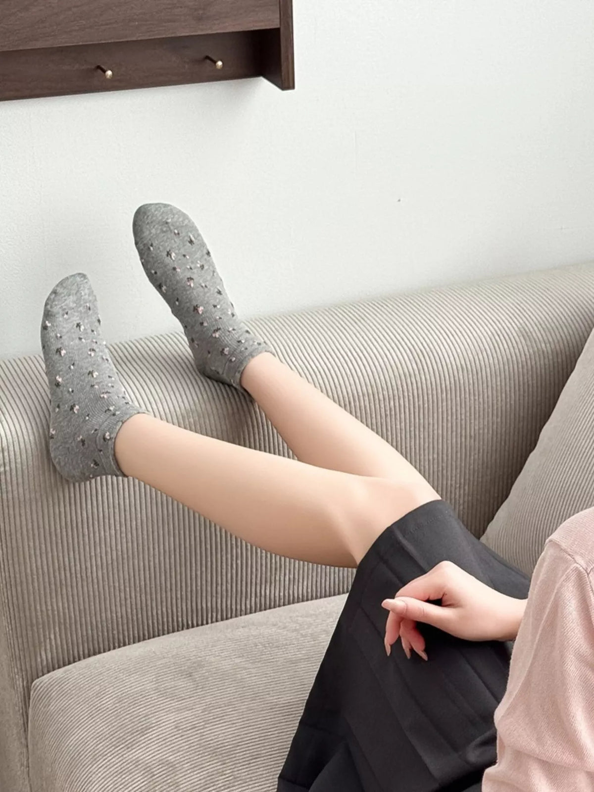 floral ankle socks – candy | dropsona cotton - neutral - close-up detail