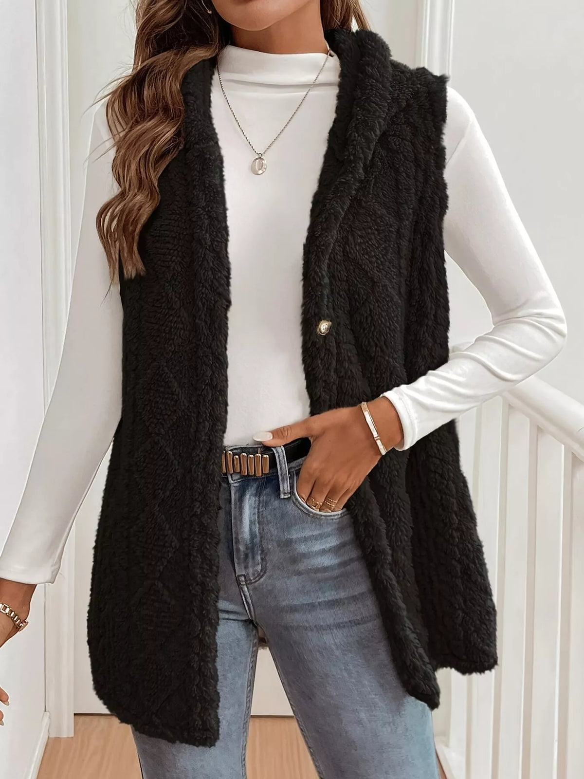 hooded sherpa vest coat – buttoned,thermal closure | dropsona - neutral - usage example