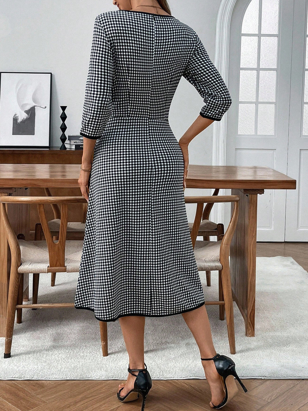 plaid round neck 3/4 sleeve dress - size reference