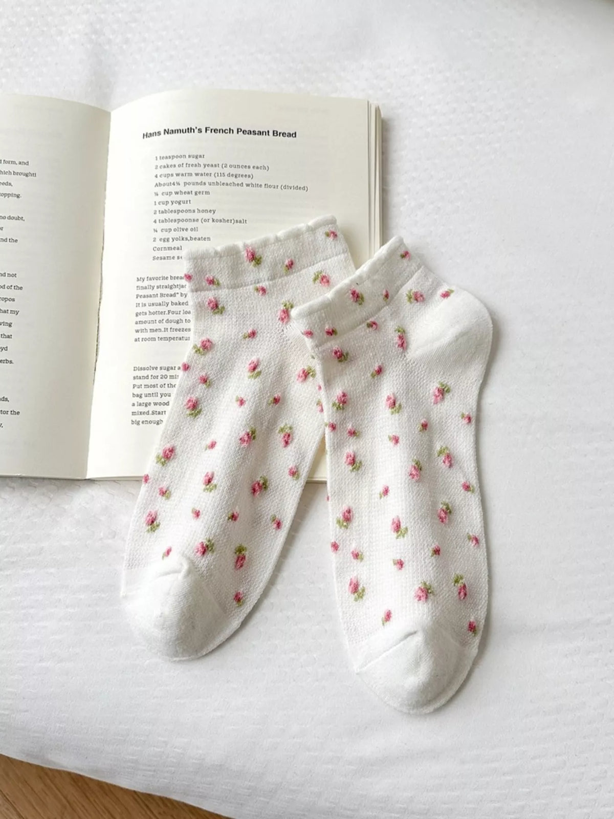 floral ankle socks – candy | dropsona cotton - neutral - material texture