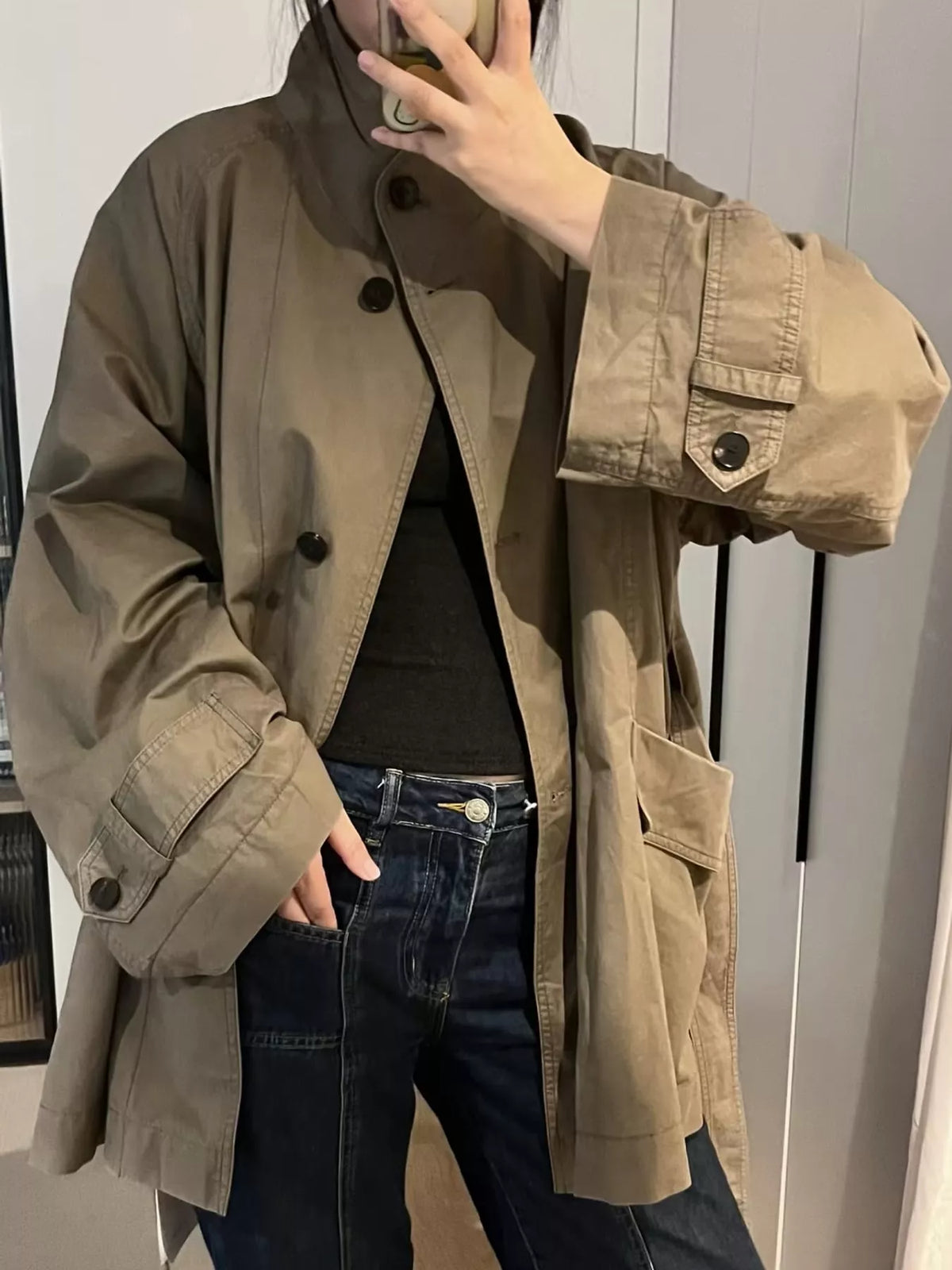 vintage style stand-collar belted utility jacket | dropsona - neutral - close-up detail