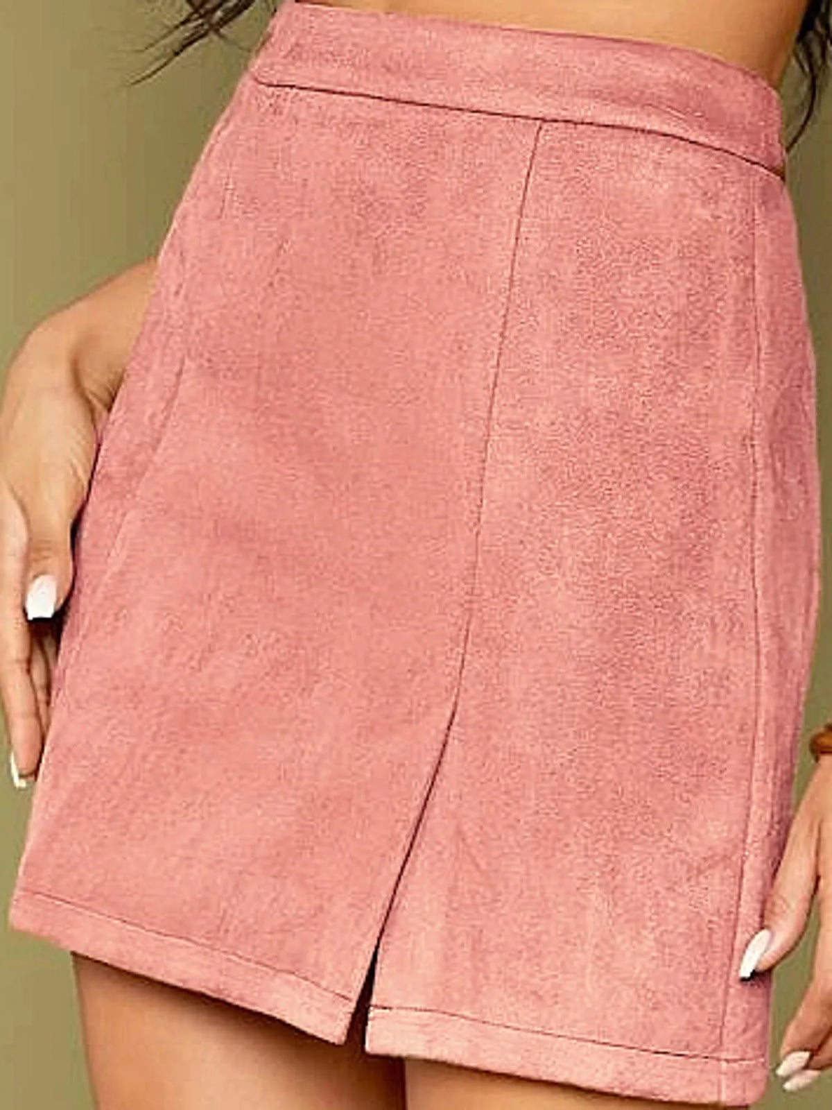 high-waisted slit skirt – zipper, slit, seam detail | dropsona - neutral - close-up detail
