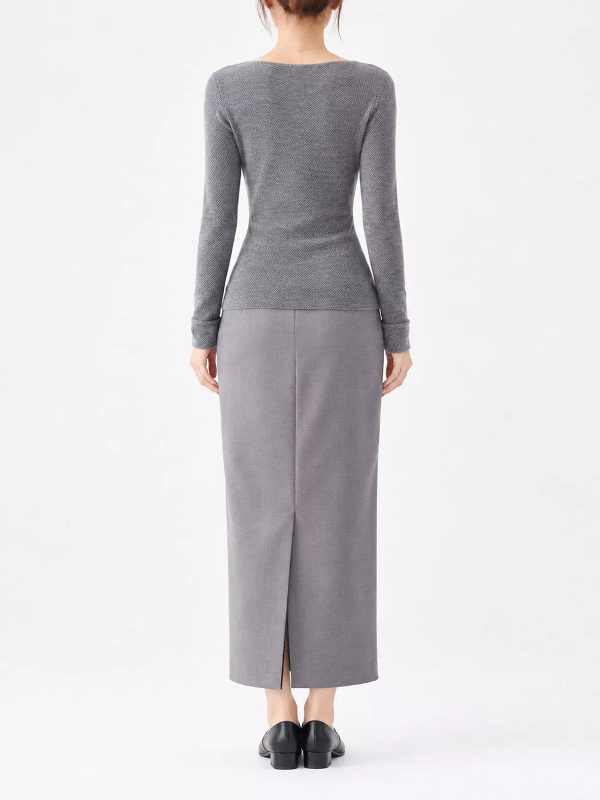 herringbone slim fit long sleeve knit top | dropsona - neutral - close-up detail