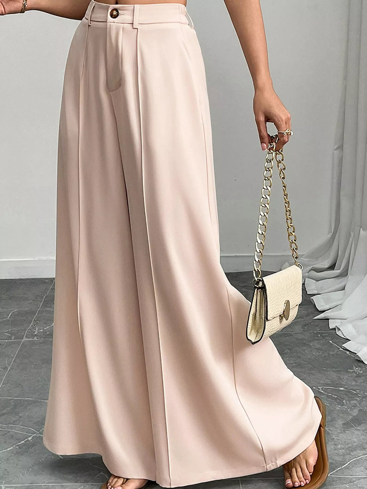 high-waisted wide-leg pants – pocketed fit | dropsona - neutral - close-up detail