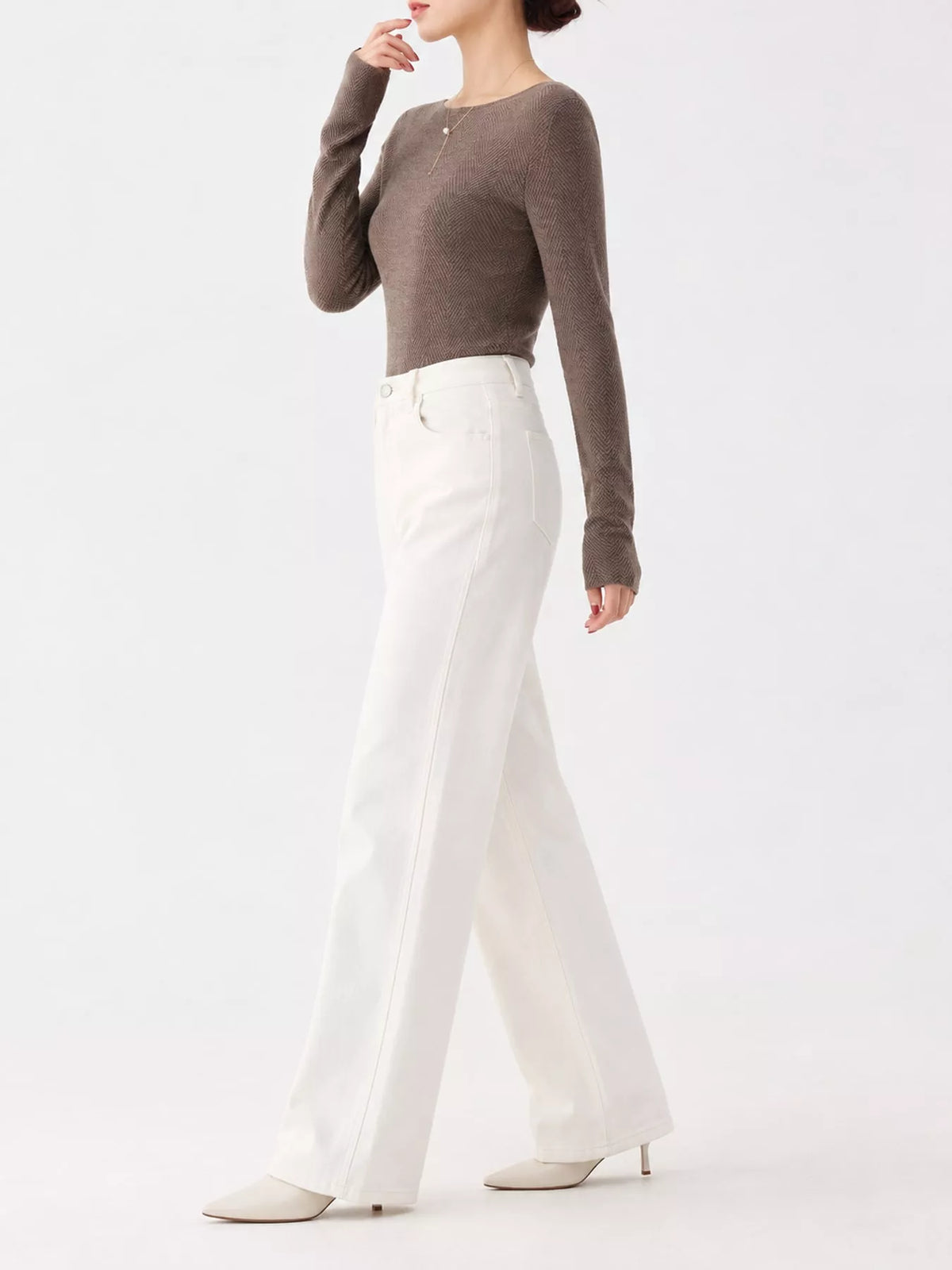 herringbone slim fit long sleeve knit top | dropsona - neutral - material texture