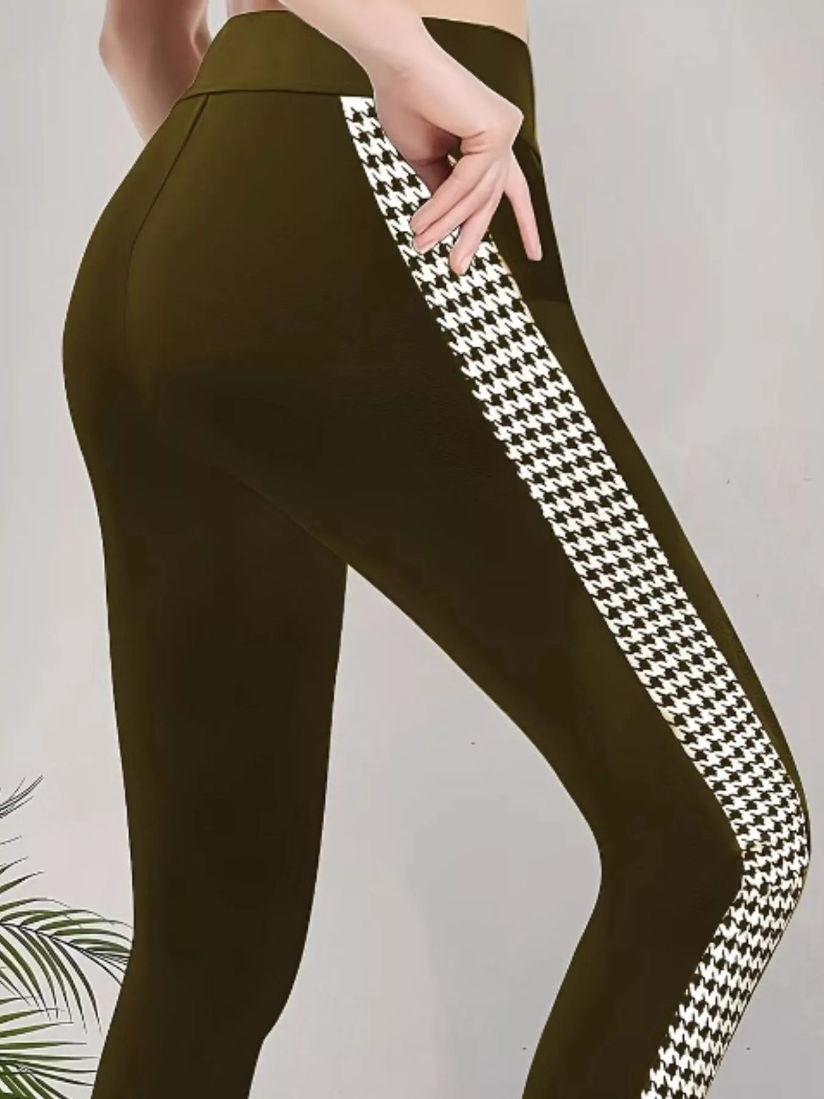 high-waisted side houndstooth active leggings | dropsona - neutral - size reference
