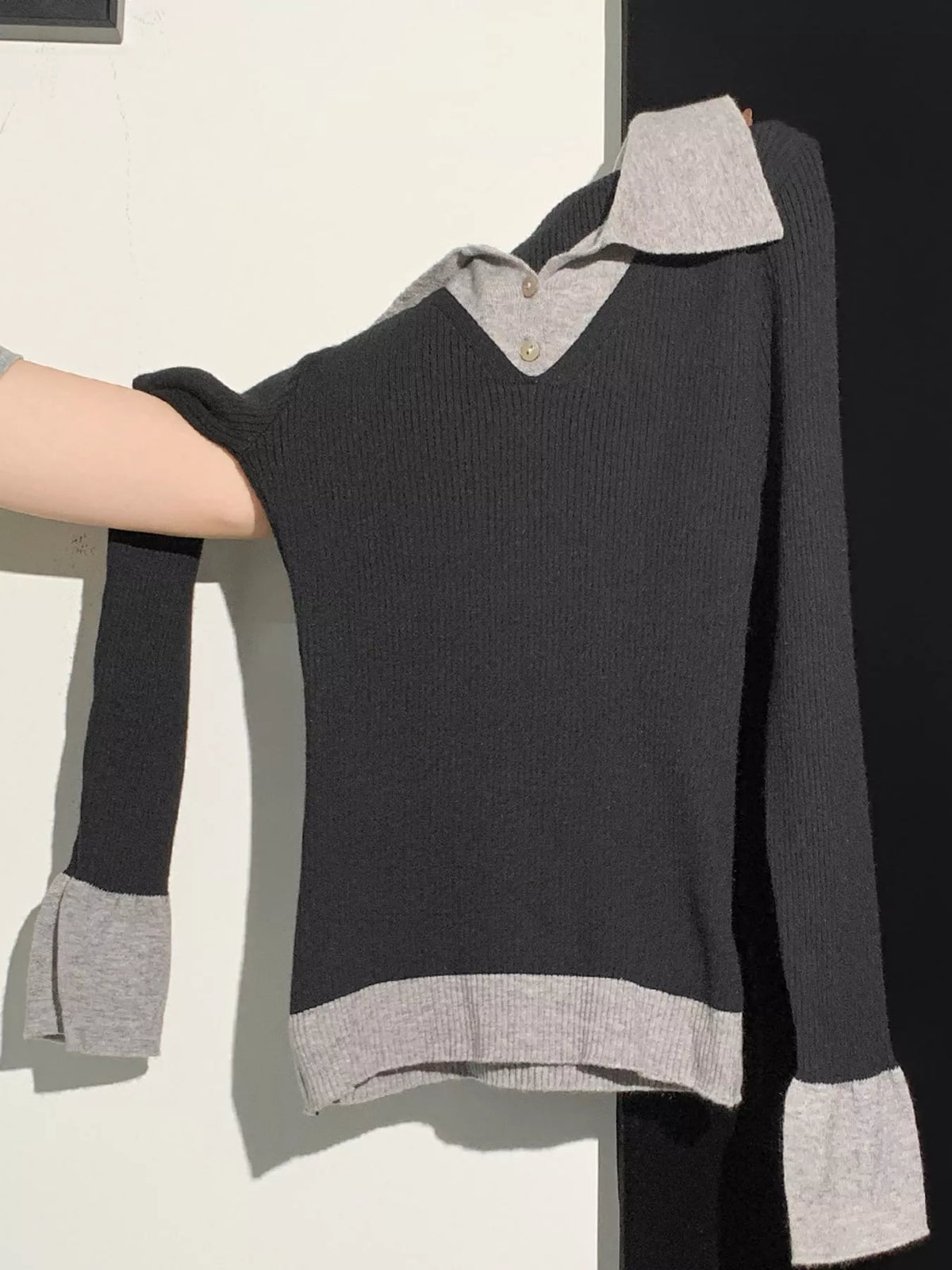 contrast collar ribbed knit top with button detail | dropsona - neutral - front view