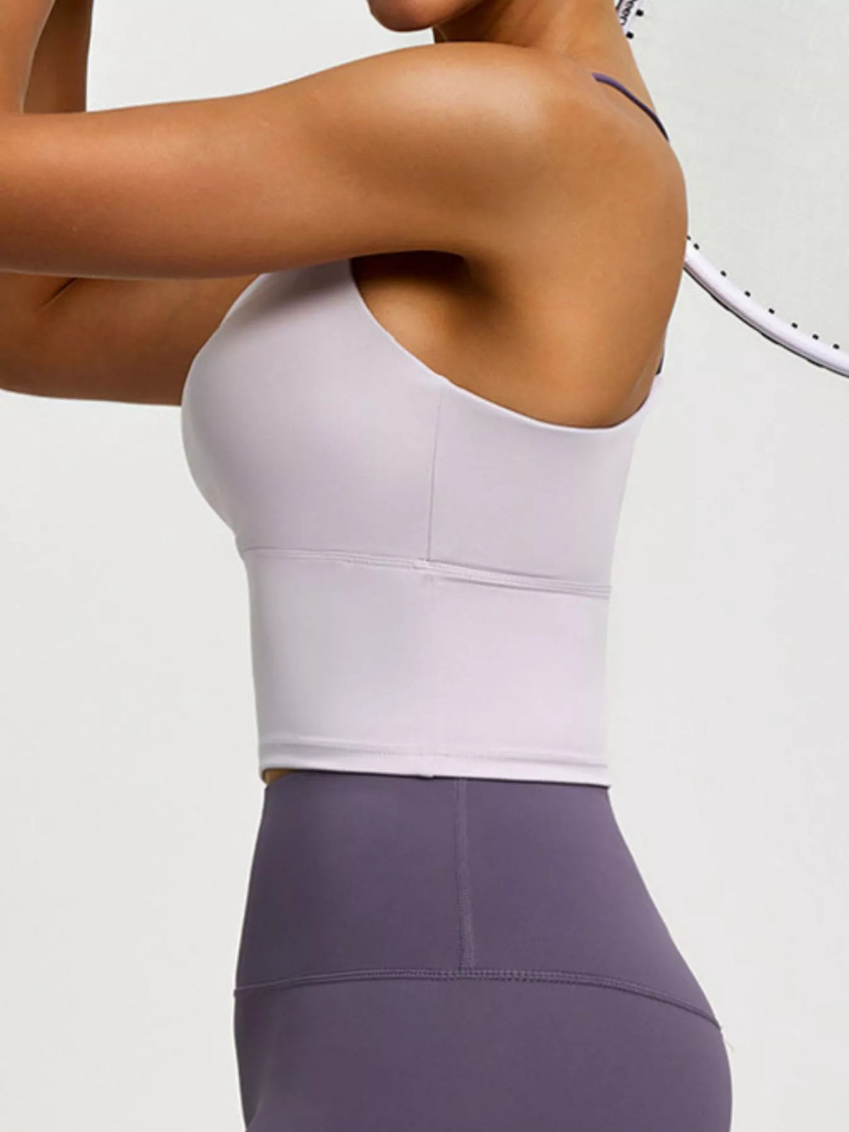 criss-cross back active bra | dropsona - neutral - close-up detail