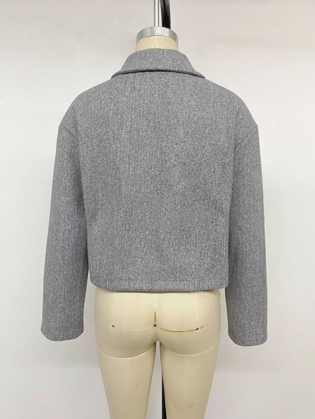 zip up cropped shacket with flap pockets – zipper | dropsona - neutral - material texture