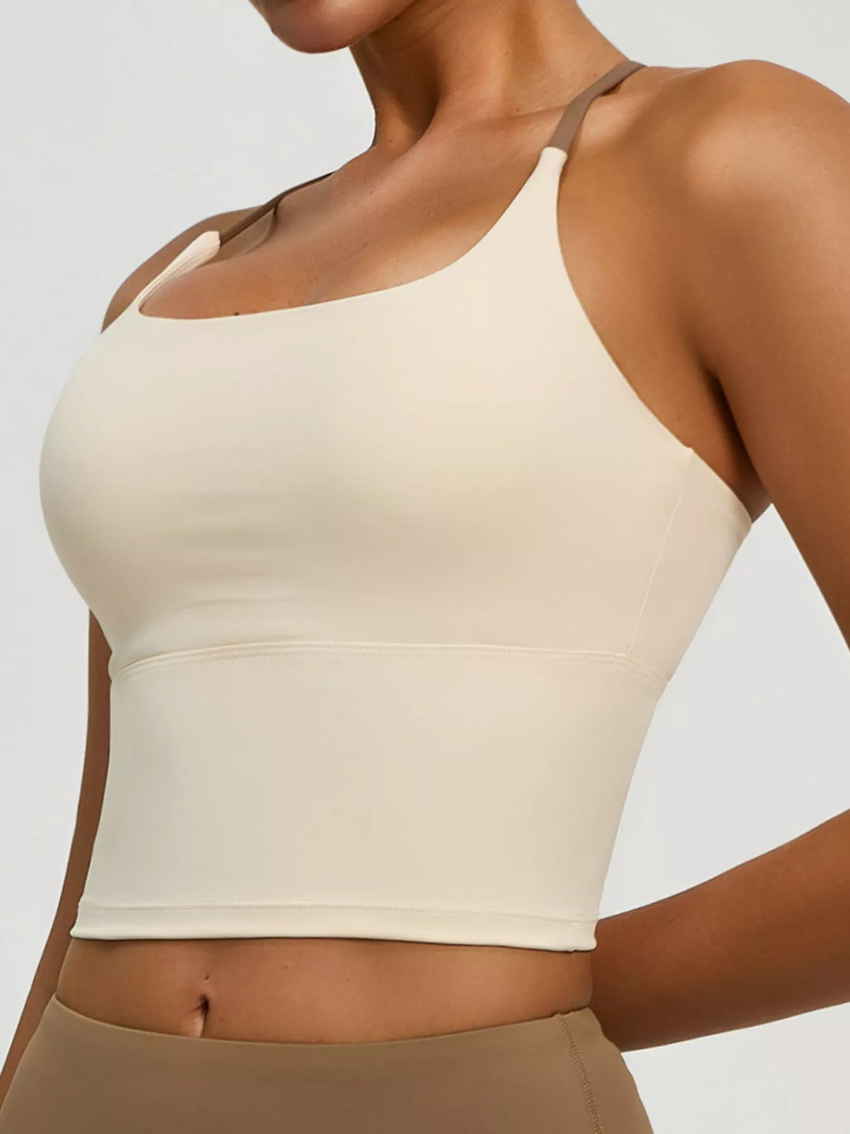 criss-cross back active bra | dropsona - neutral - usage example