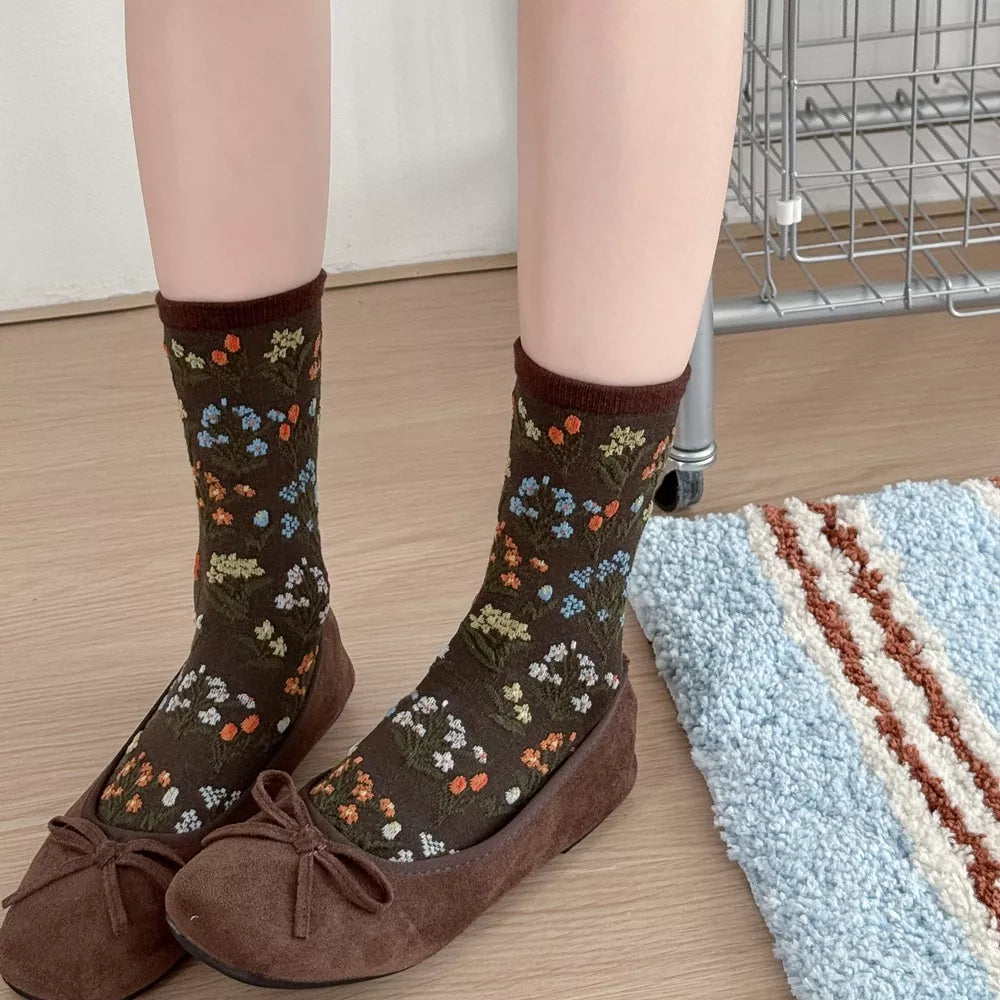 5 pair vintage floral embroidered crew socks – candy | dropsona - neutral - usage example