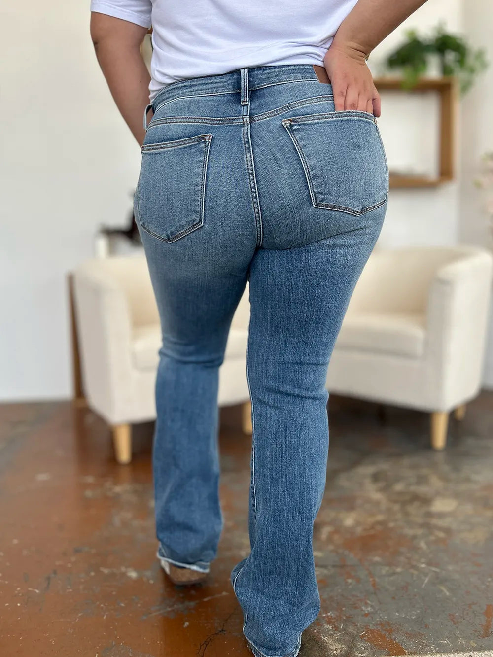 judy blue full size mid-rise waist straight jeans | dropsona - neutral - packaging