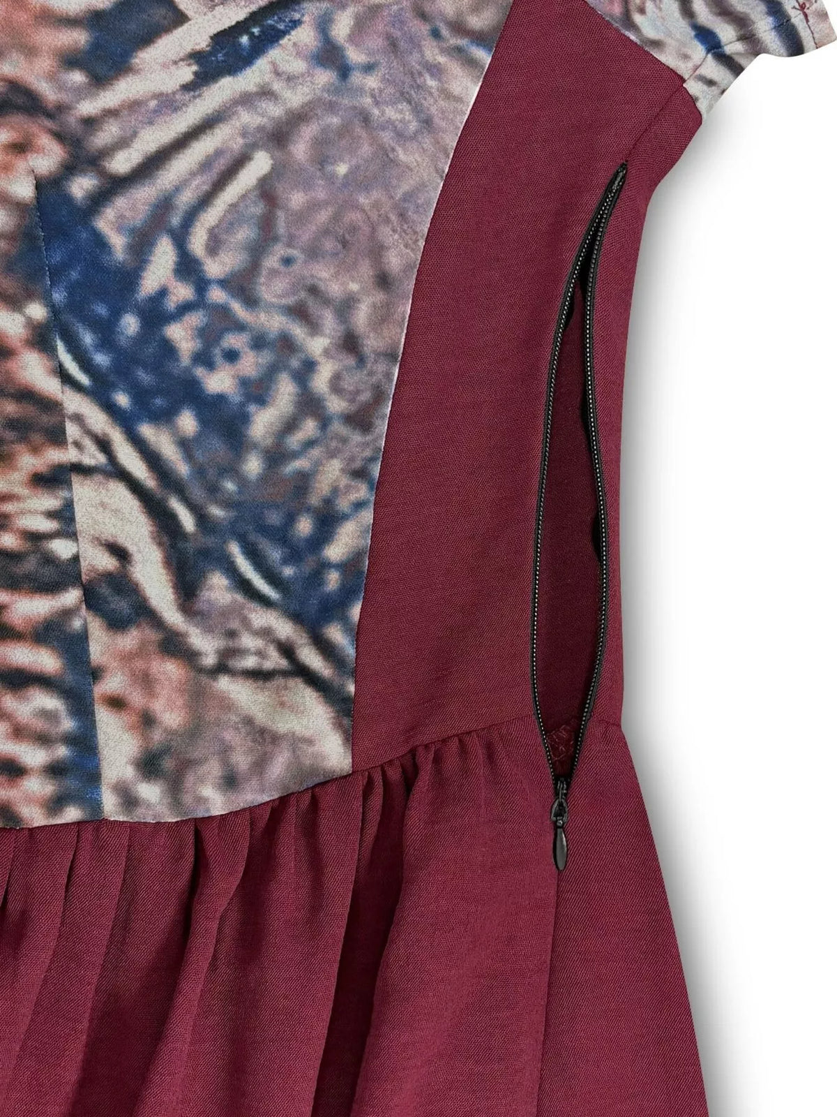 printed button-front maxi dress – buttoned,ruffled | dropsona - neutral - close-up detail