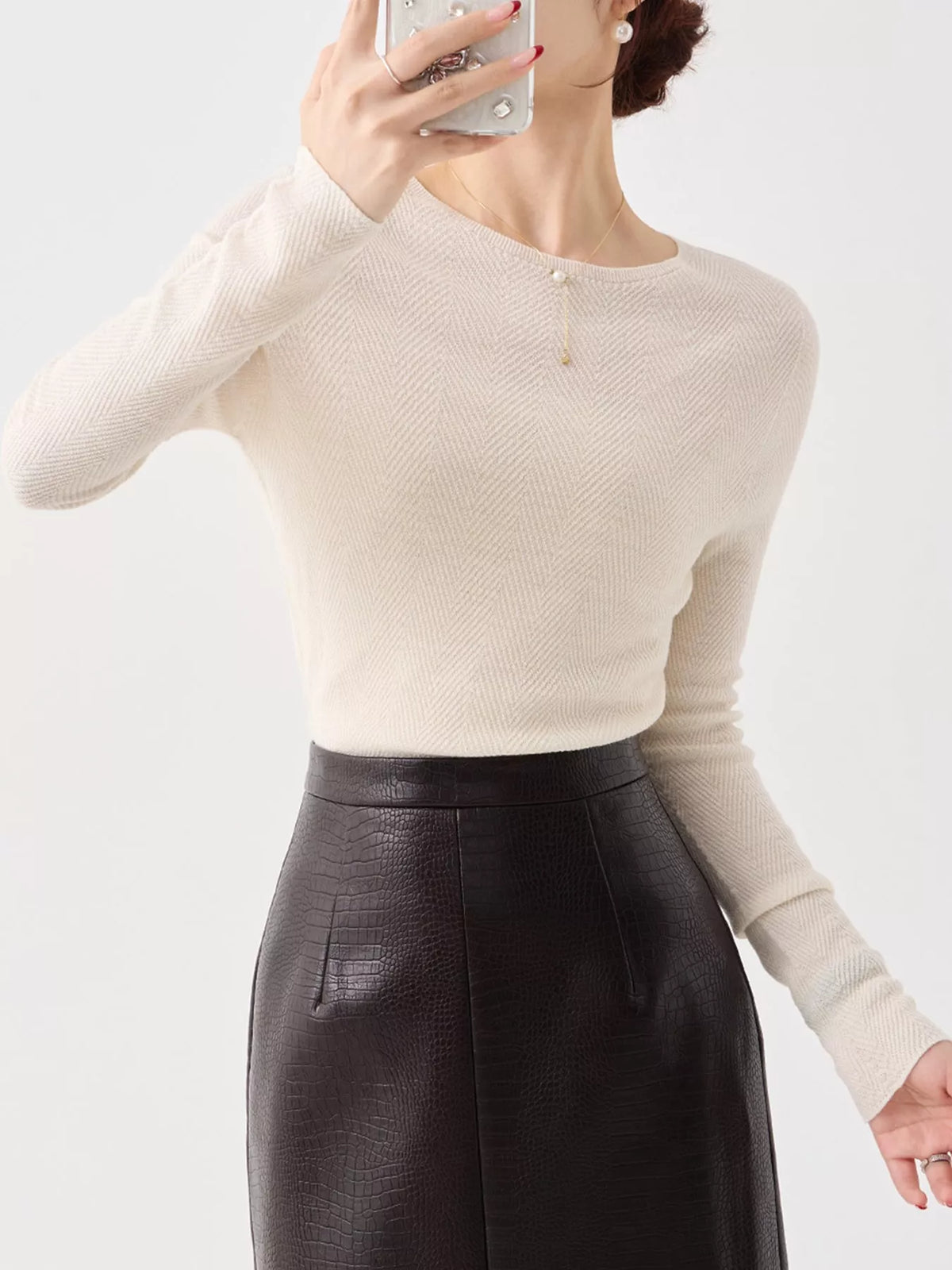 herringbone slim fit long sleeve knit top | dropsona - neutral - front view