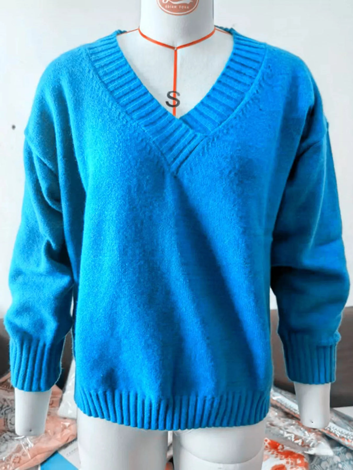 full size v-neck dropped shoulder sweater plus | dropsona - neutral - size reference